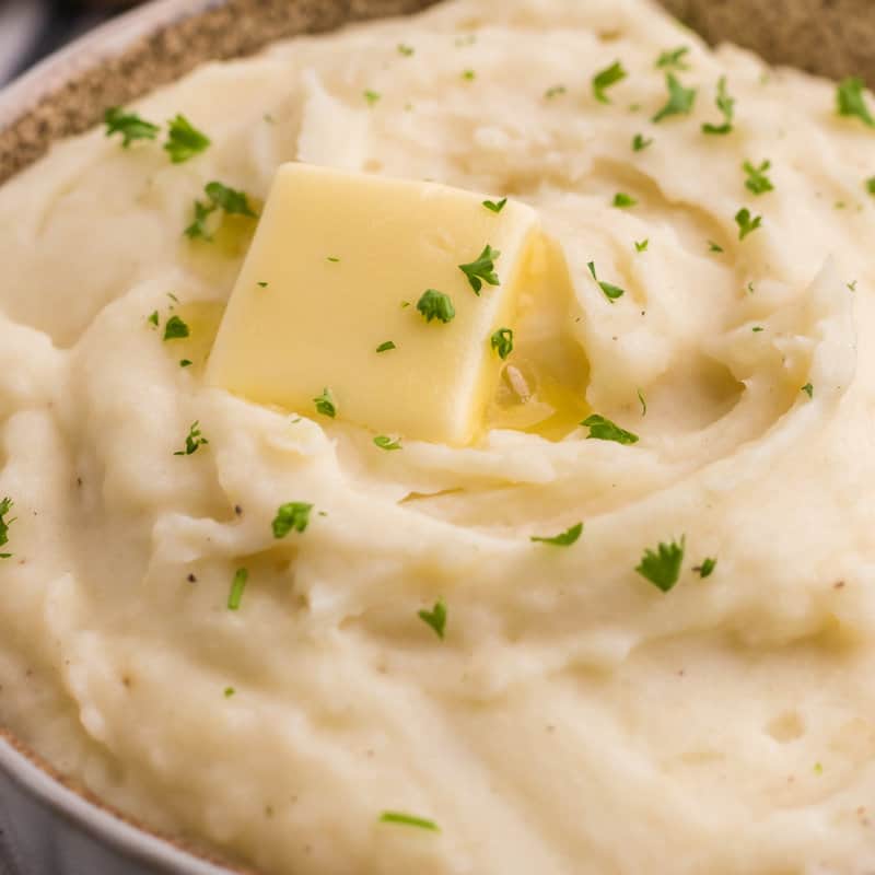 Buttermilk Mashed Potatoes • The Diary of a Real Housewife