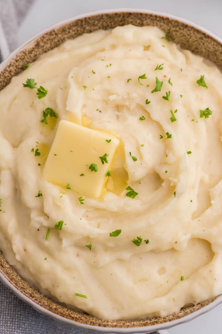 Buttermilk Mashed Potatoes • The Diary of a Real Housewife