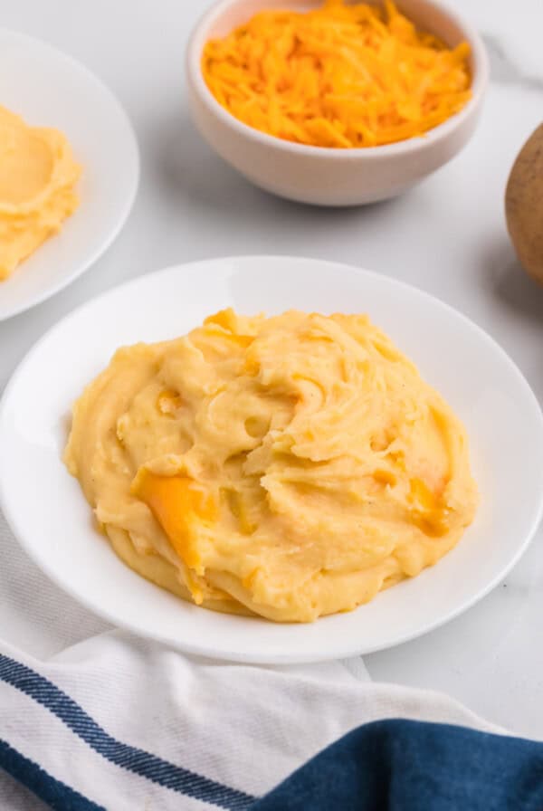 Cheesy Mashed Potatoes