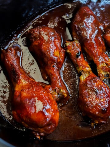 Slow Cooker BBQ Chicken Legs