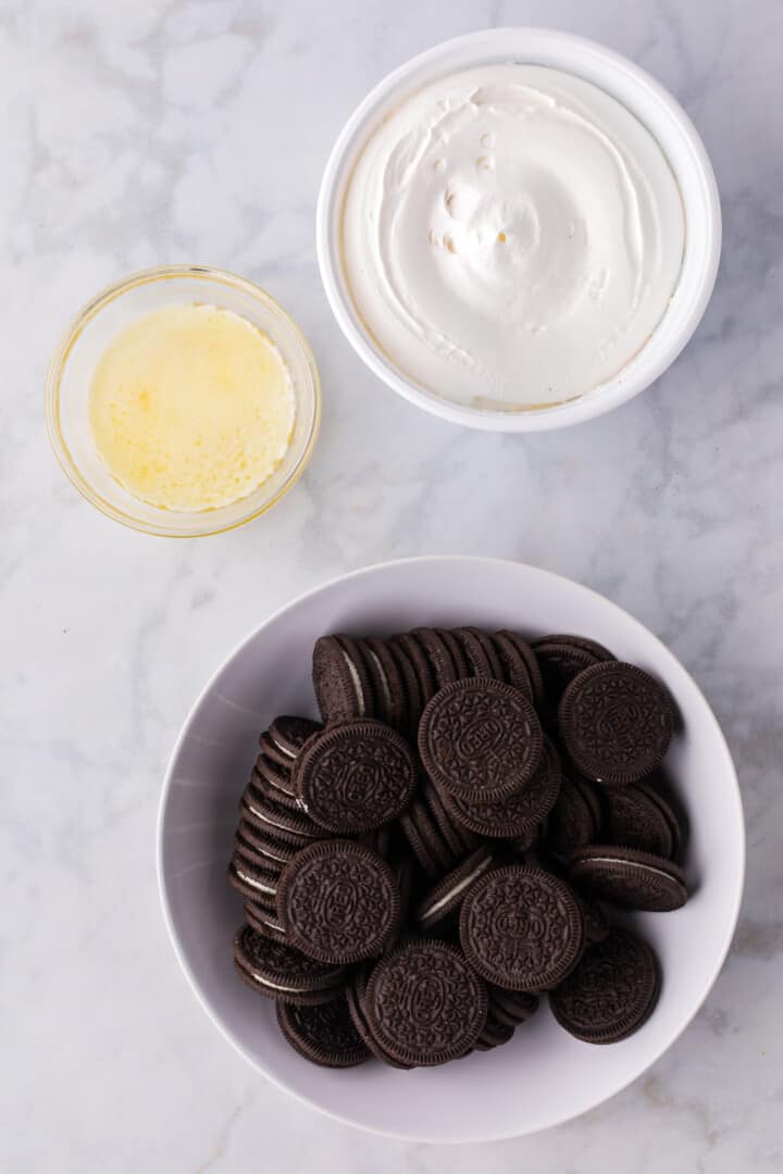 ingredients for the Oreo Pie.