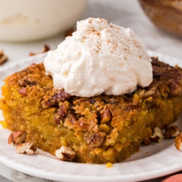 Pumpkin Crunch Cake