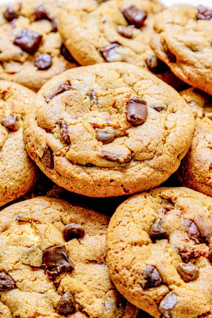 close up picture of cookies.