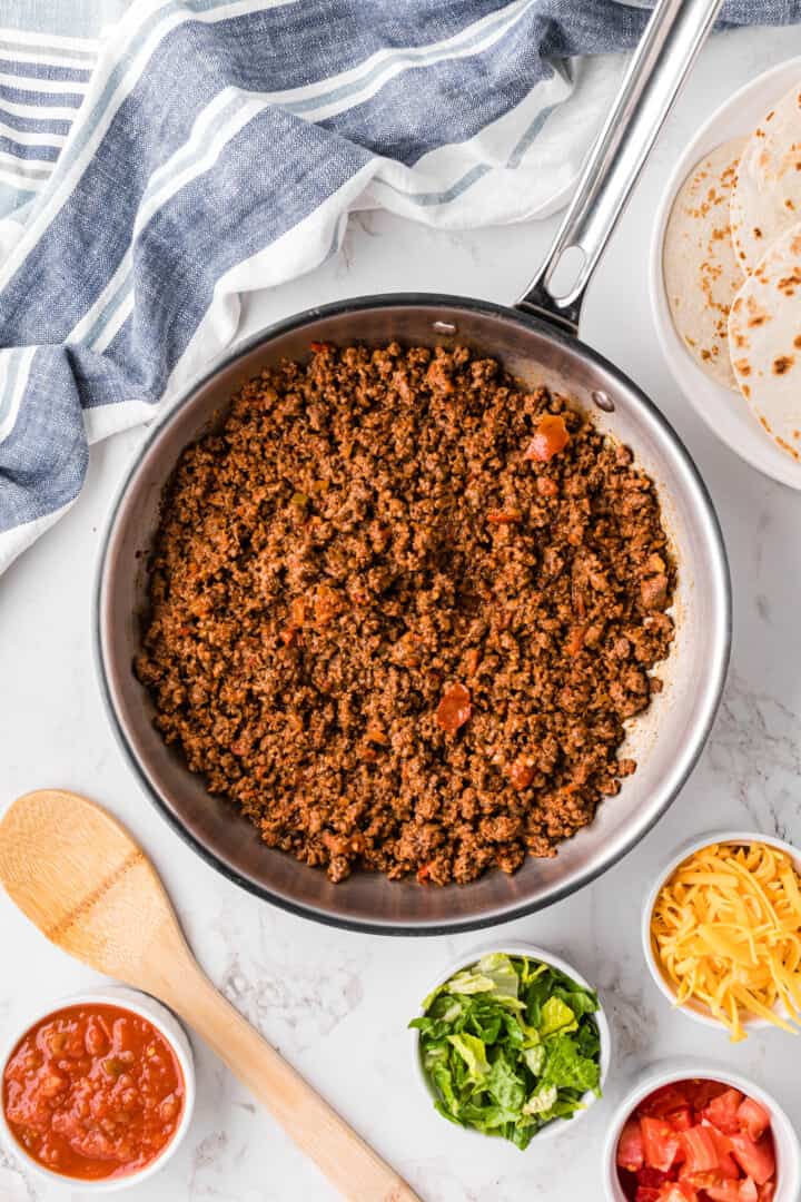 cooked taco meat in skillet.