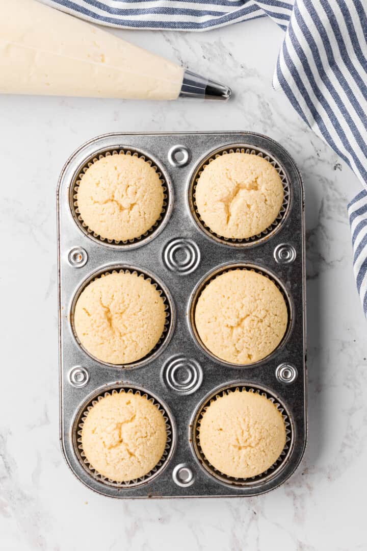 baked cupcakes in pan.