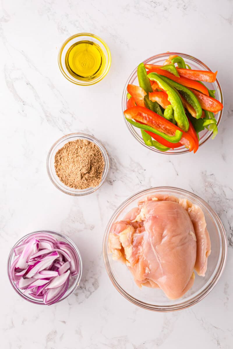 ingredients for the air fryer chicken fajitas.