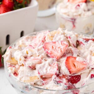 Strawberry Banana Cheesecake Salad