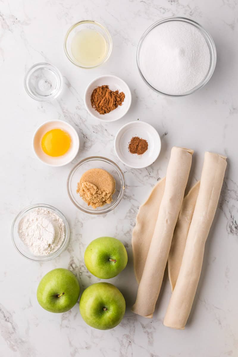 ingredients for the apple pie.