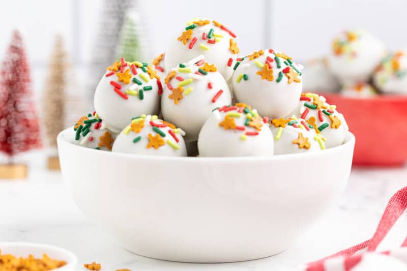 Bowl of the Gingerbread Truffles.