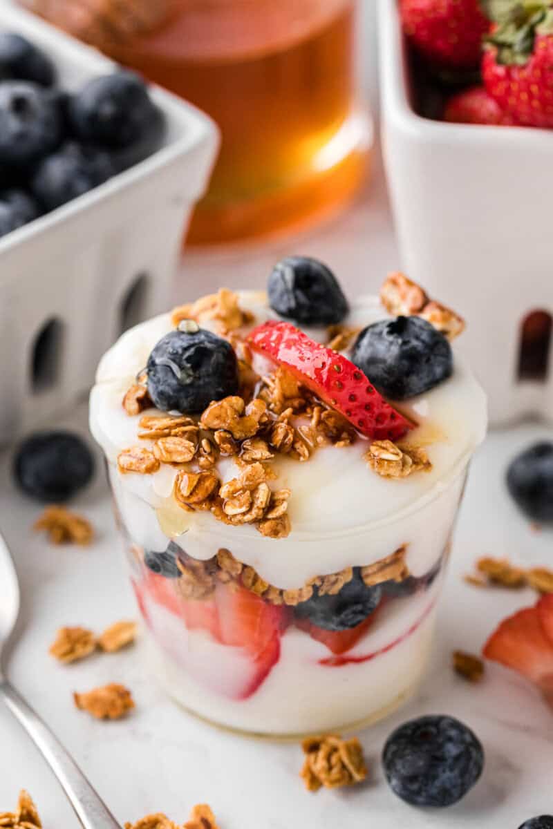 top-down view of the yogurt parfait.