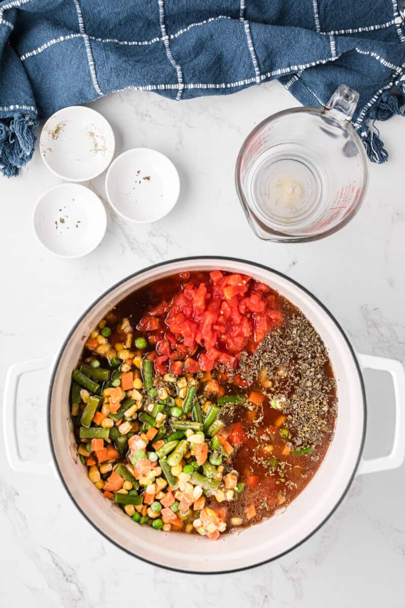 all ingredients in the pot to cook.