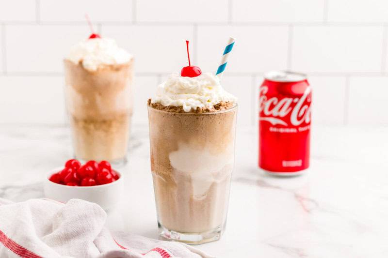 two glasses of the Coke Float.