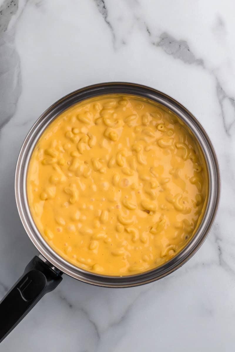cooked mac and cheese in the pot.