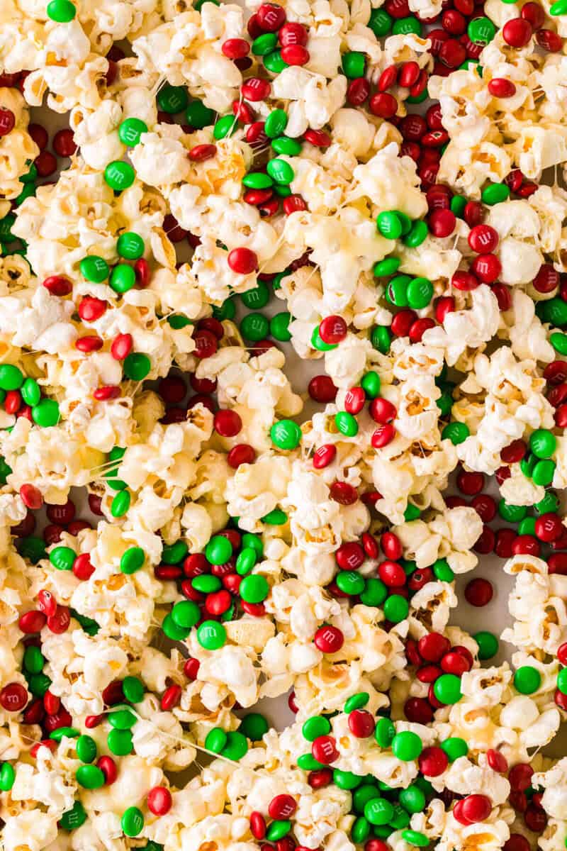 closeup picture of the Christmas Popcorn.