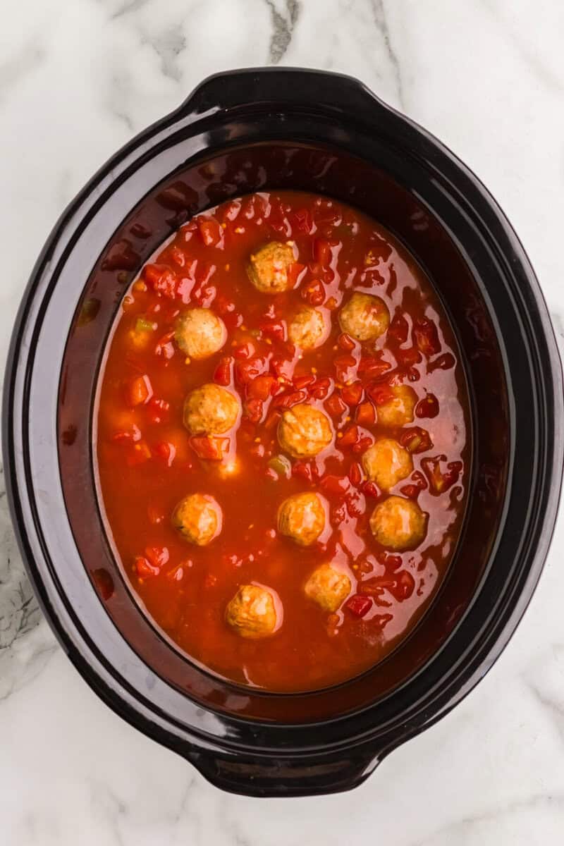 top-down view of the ingredients inside the slow cooker.