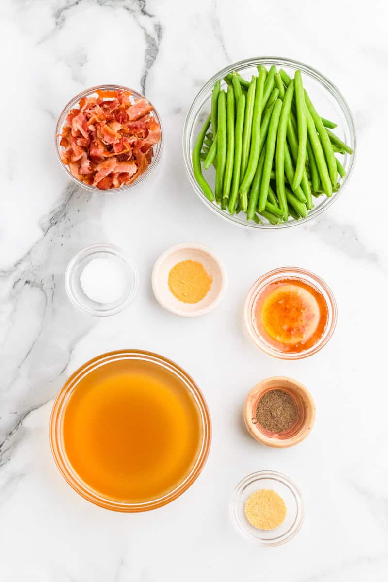 ingredients for the slow cooker green beans.
