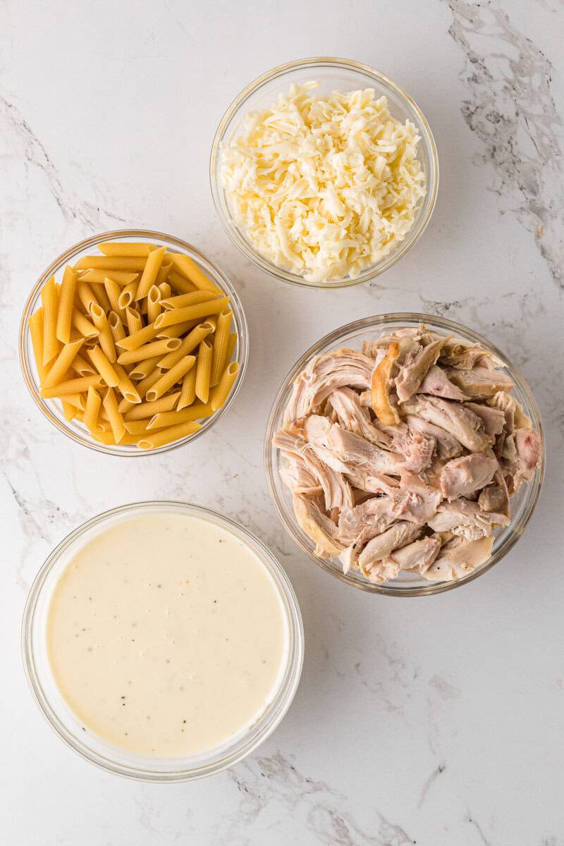 ingredients for the chicken alfredo bake,