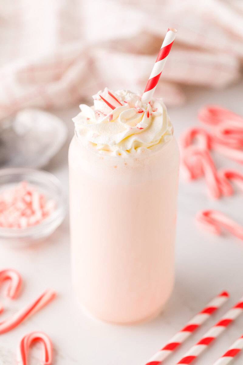 one glass of the Peppermint Milkshake.
