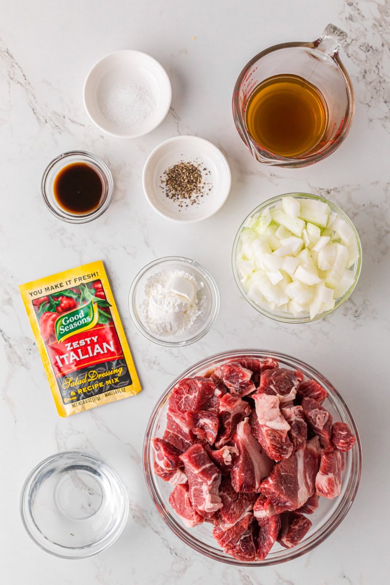 ingredients for the slow cooker beef tips.
