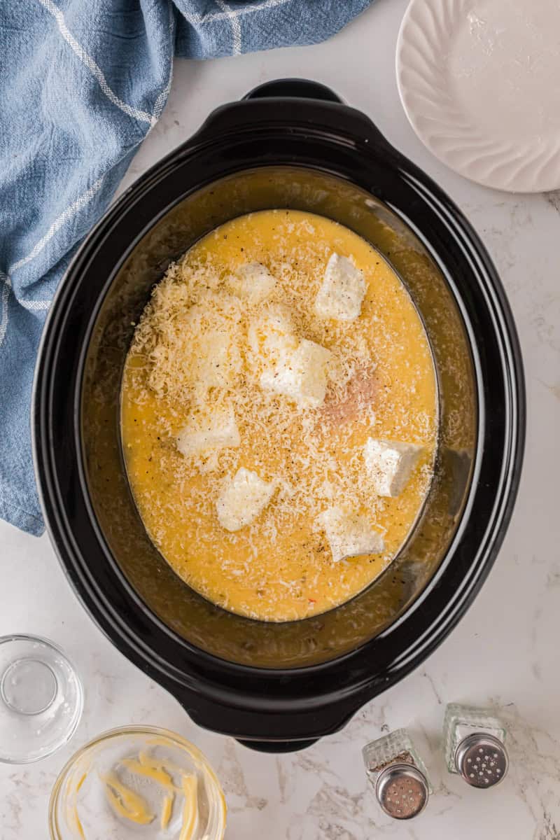 ingredients for the Italian Chicken Pasta in the slow cooker.