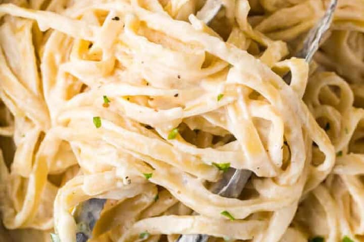 Closeup of Fettuccini Alfredo.