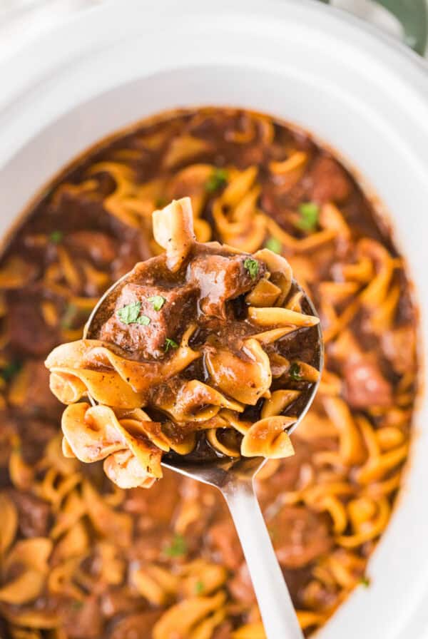 slow cooker beef and noodles