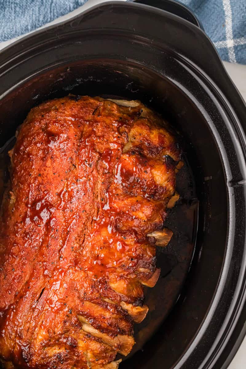 the ribs cooked in the slow cooker.
