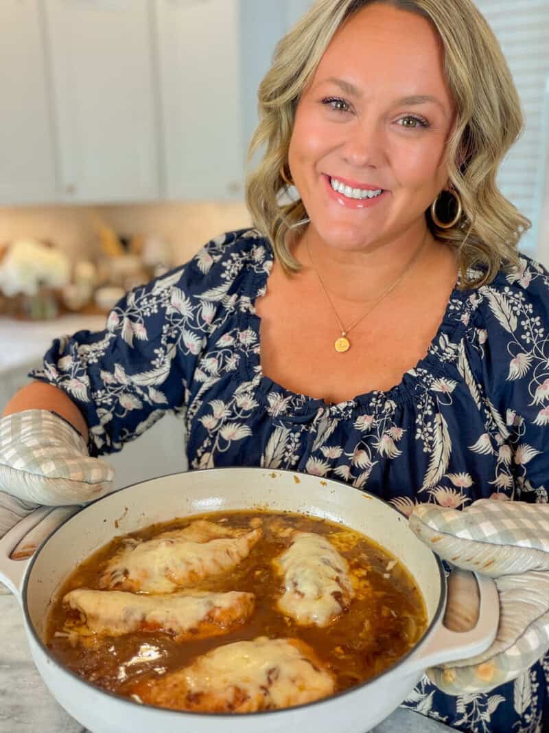 Jennie Duncan food blogger sharing her French onion chicken recipe
