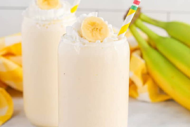 two glasses of the Banana Milkshakes.