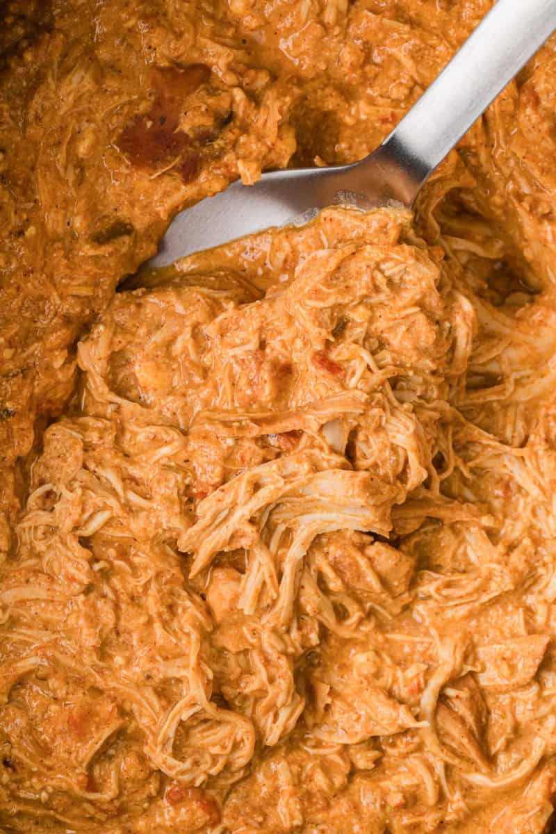 closeup of the Slow Cooker Queso Chicken.