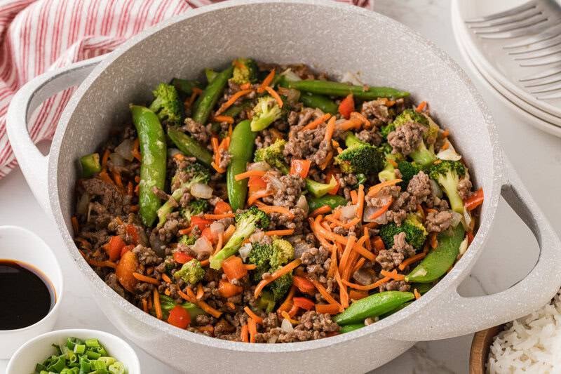 closeup of the finished ground beef stir fry.